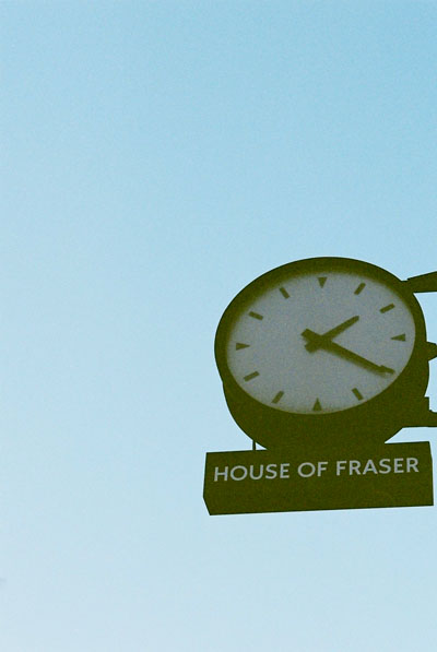 Howell's Clock | Cloc Howell by Cardiff to the See