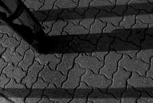 shadows-1-cysgodion-1-by-cardiff-to-the-see